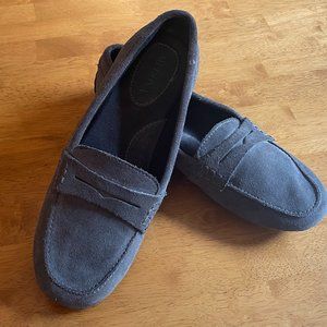 Size 6.5 Merona gray suede-like leather loafers